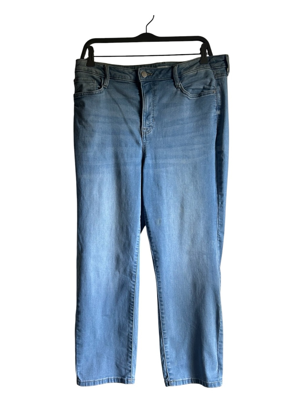 4/$20 Nine West Size 16P Light Blue Straight Leg Jeans